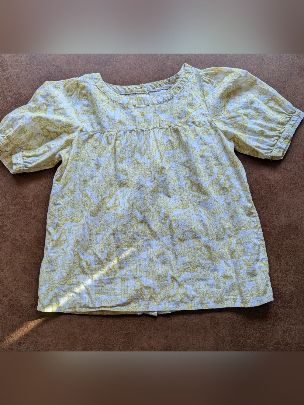 Jane and Delancey Yellow and White Floral Short Sleeve Top